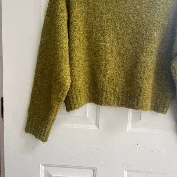 Topshop Mustard Crew Neck Sweater - Picture 13 of 13